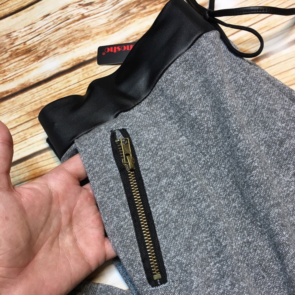 Take 50% off Heathered grey Joggers ❤️READ SIZING - Picture 2 of 5